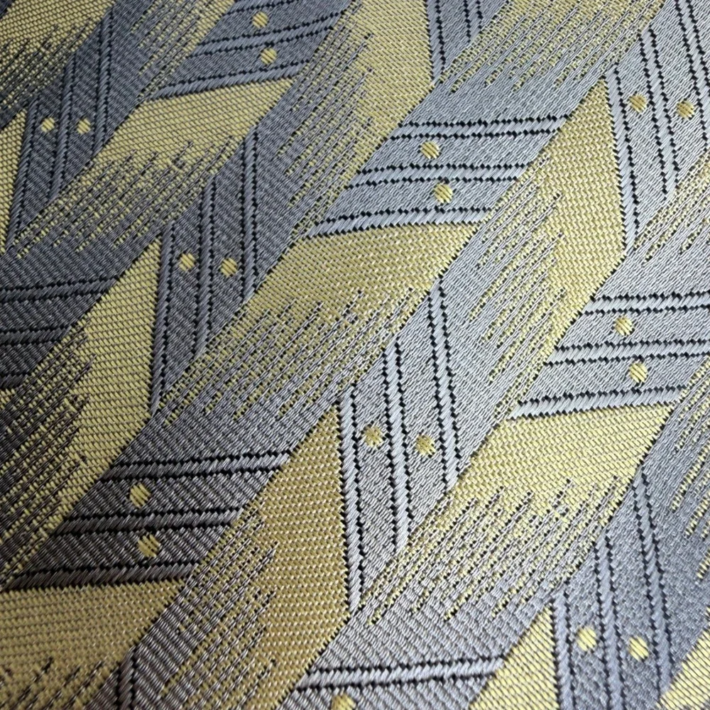 Roberto Villini Couture‎ 100% Silk Tie Gold Gray/Silver Geometric Print